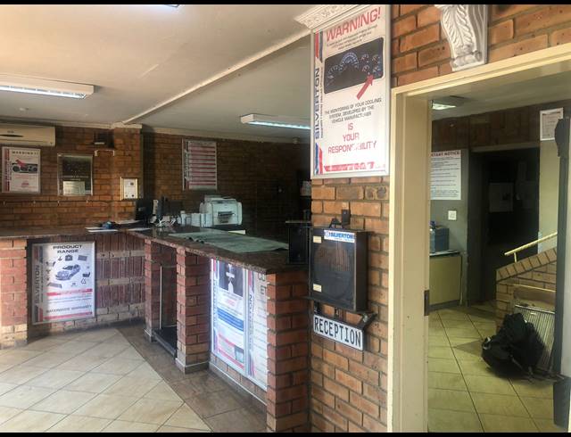 674M² FACTORY FOR SALE IN RUSTENBURG CENTRAL